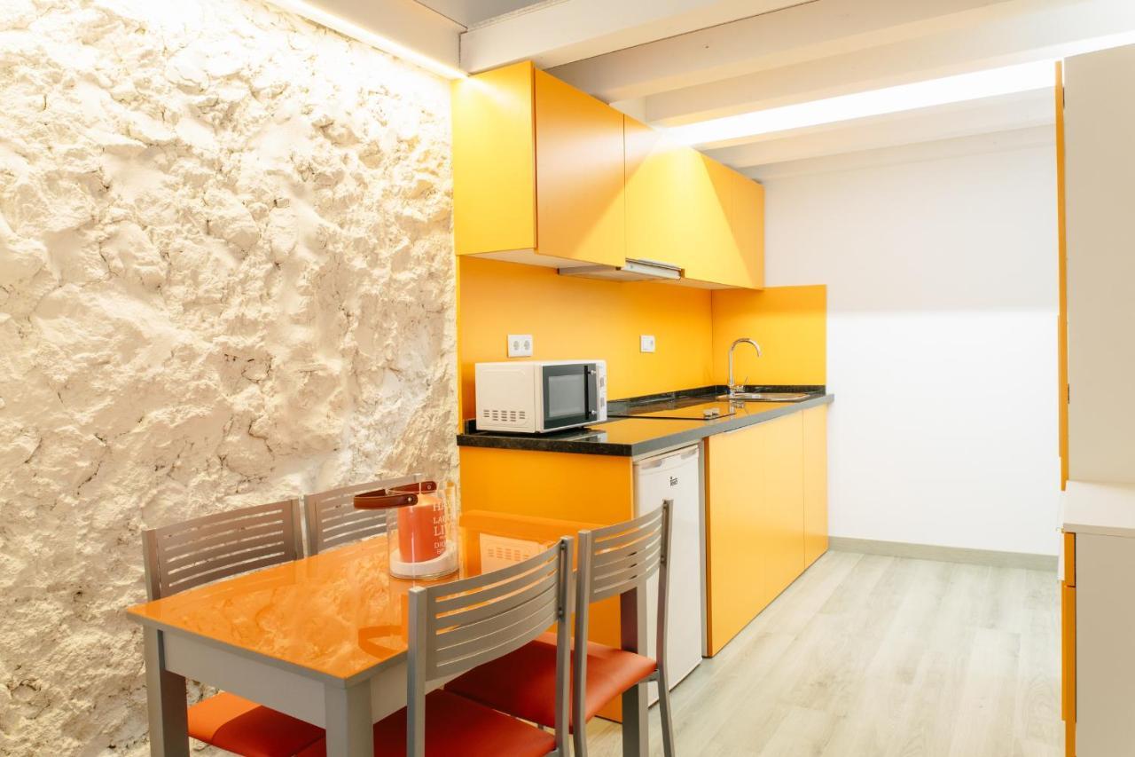 Apartamentos Tito San Nicolas อาลิกันเต ห้อง รูปภาพ