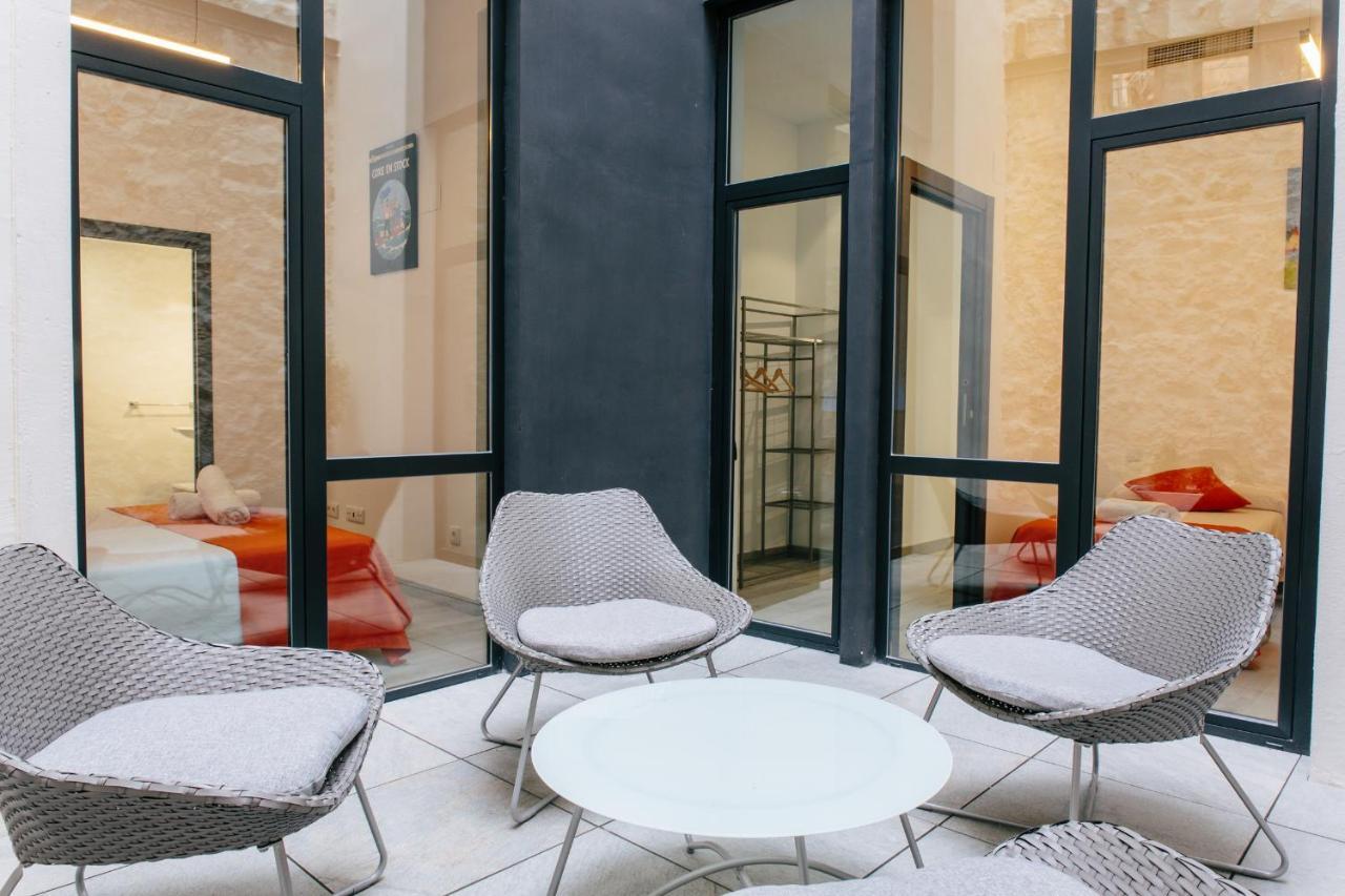 Apartamentos Tito San Nicolas อาลิกันเต ห้อง รูปภาพ