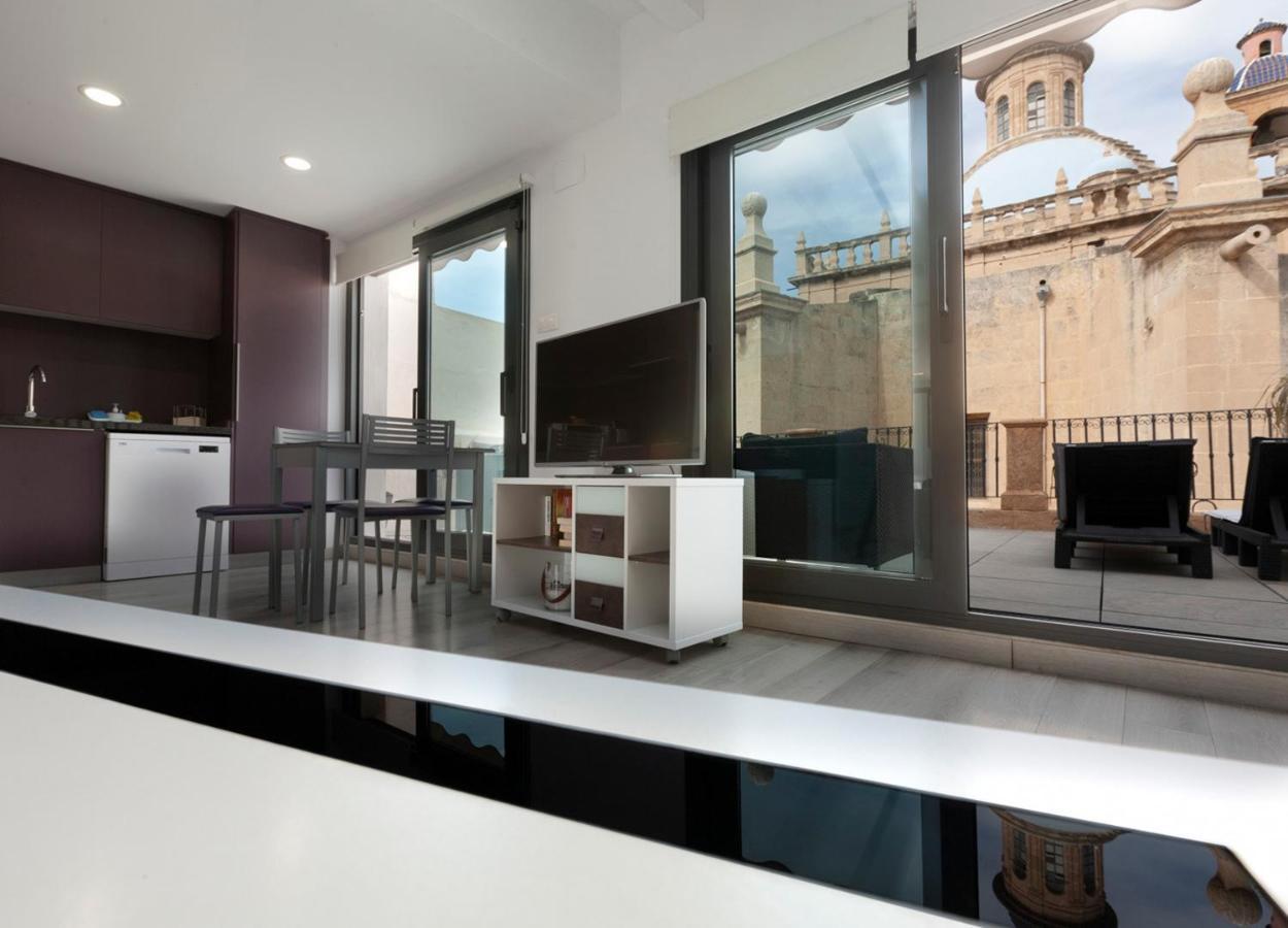 Apartamentos Tito San Nicolas อาลิกันเต ภายนอก รูปภาพ